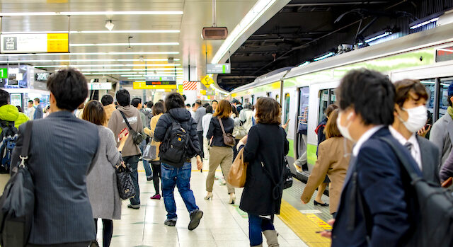 通勤時間の有効な使い方！年間300時間以上をムダにしない活用術