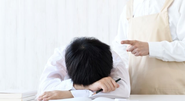 【中学受験の後悔体験談】叱りすぎによる影響や後悔しないためにできること